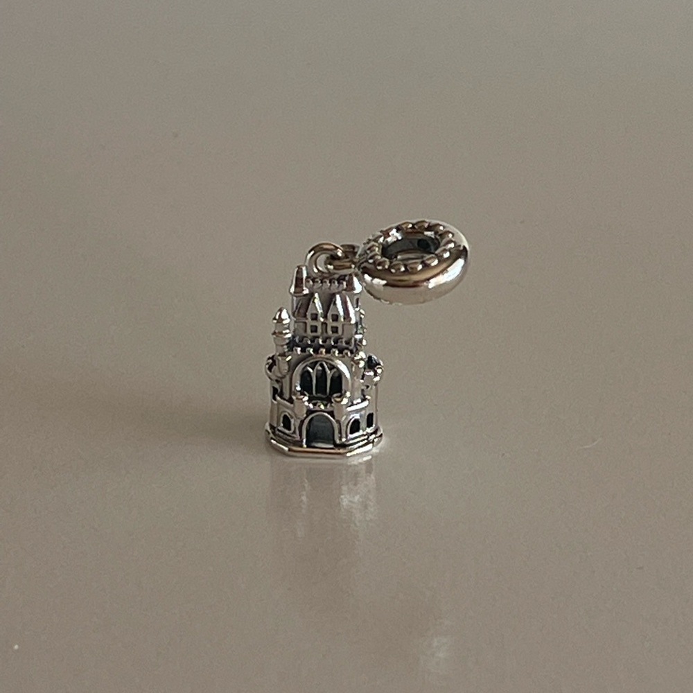 Pandora Disney Castle charm / silver / new